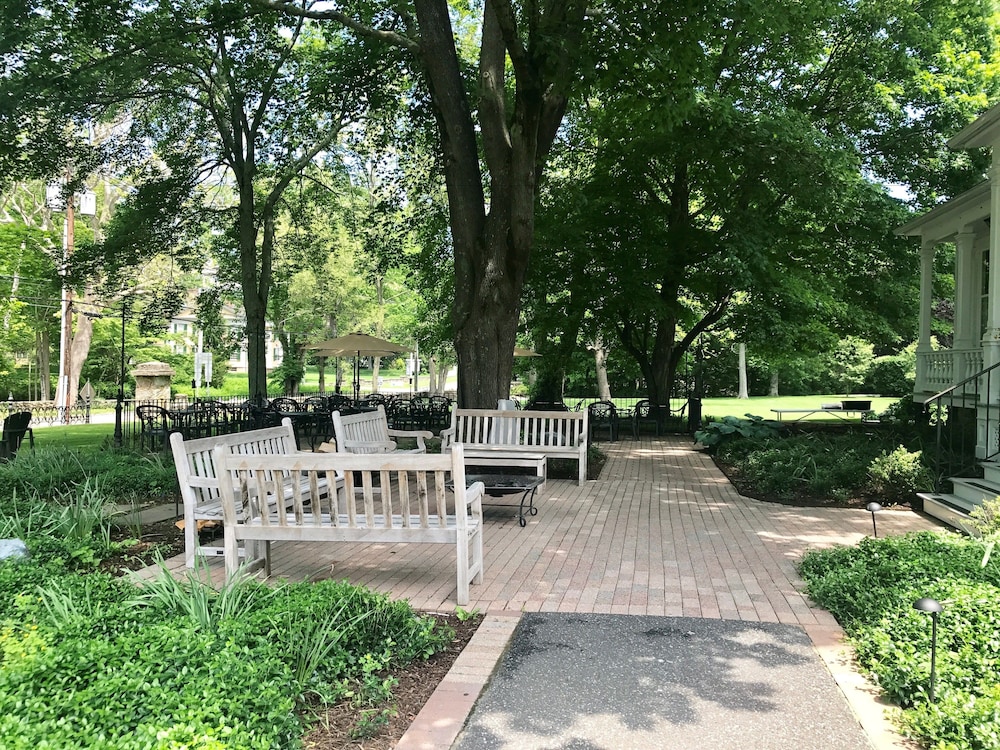 Old Lyme Inn - photo 40