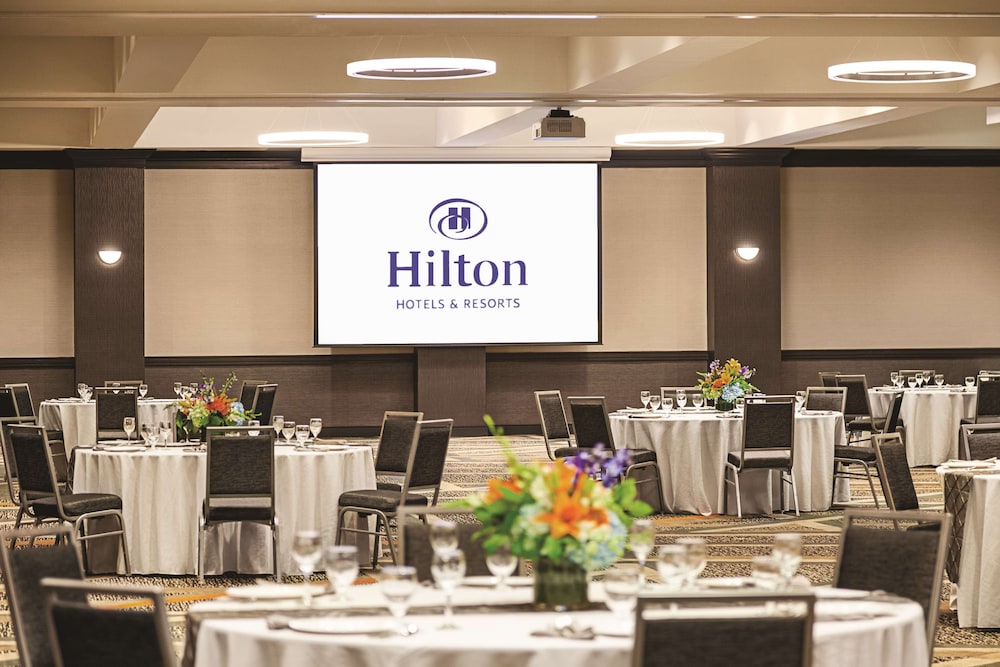 Hilton Knoxville Airport - photo 43
