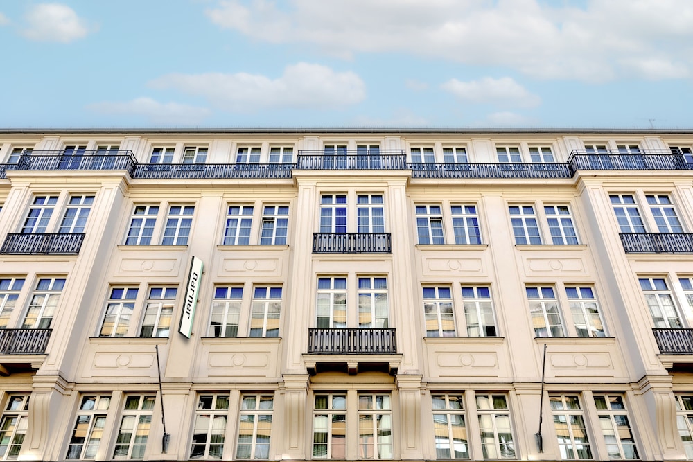Select Hotel Berlin Checkpoint Charlie