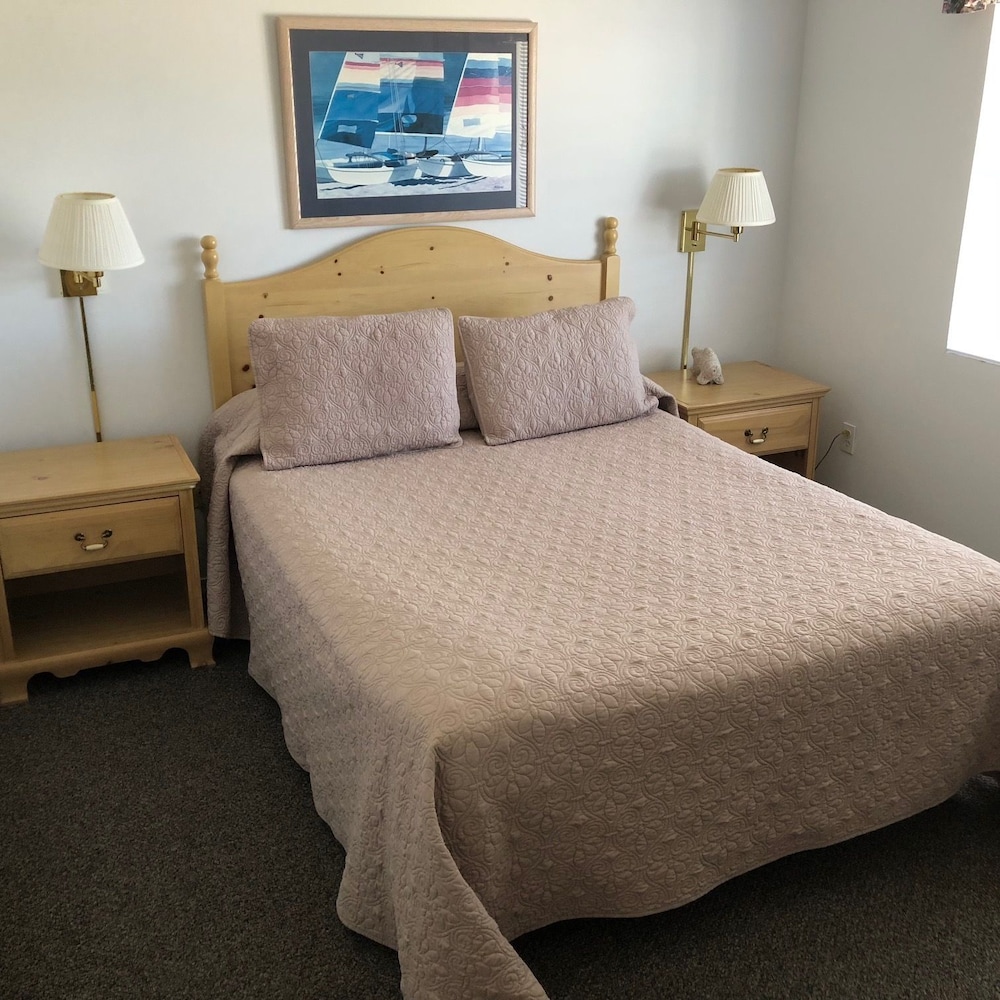 Montauk Manor - photo 11