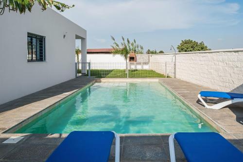 Villa Sultan 12 — 4-Star Luxury Hotel in Conil De La Frontera, Spain