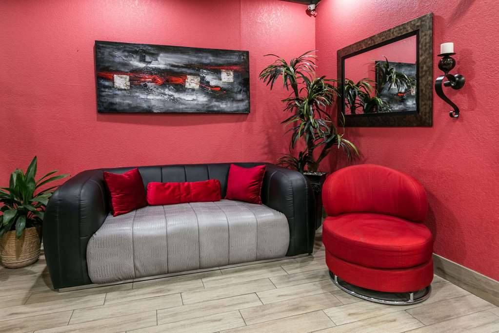 Ramada by Wyndham Oklahoma City Airport North - photo 3