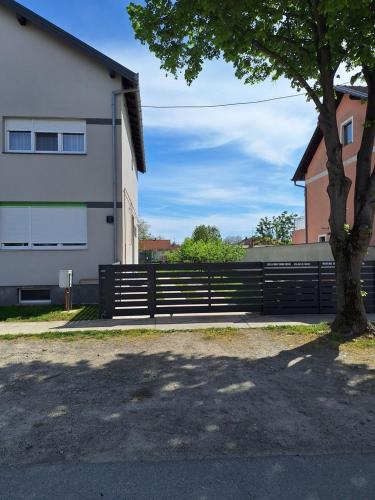 Holiday house with a parking space Vukovar Slavonija 22809 — 4-Star Luxury Hotel in Vukovar, Croatia