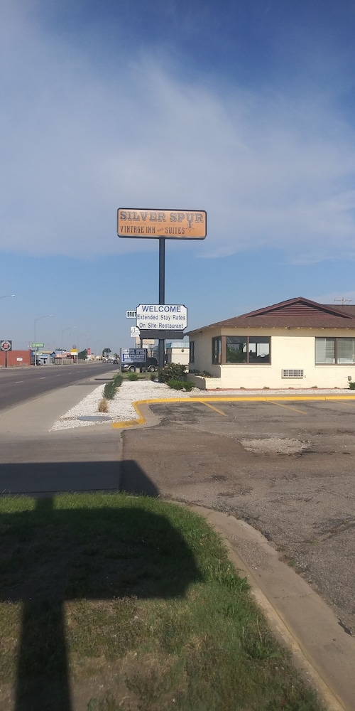 Silver Spur Vintage Inn & Suites - photo 57