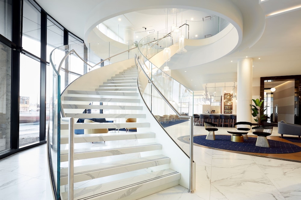 Courtyard by Marriott Montreal Midtown in Montreal, Canada