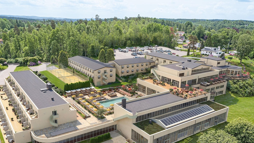 Hjortviken Country Club — 4-Star Luxury Hotel in Hindas, Sweden