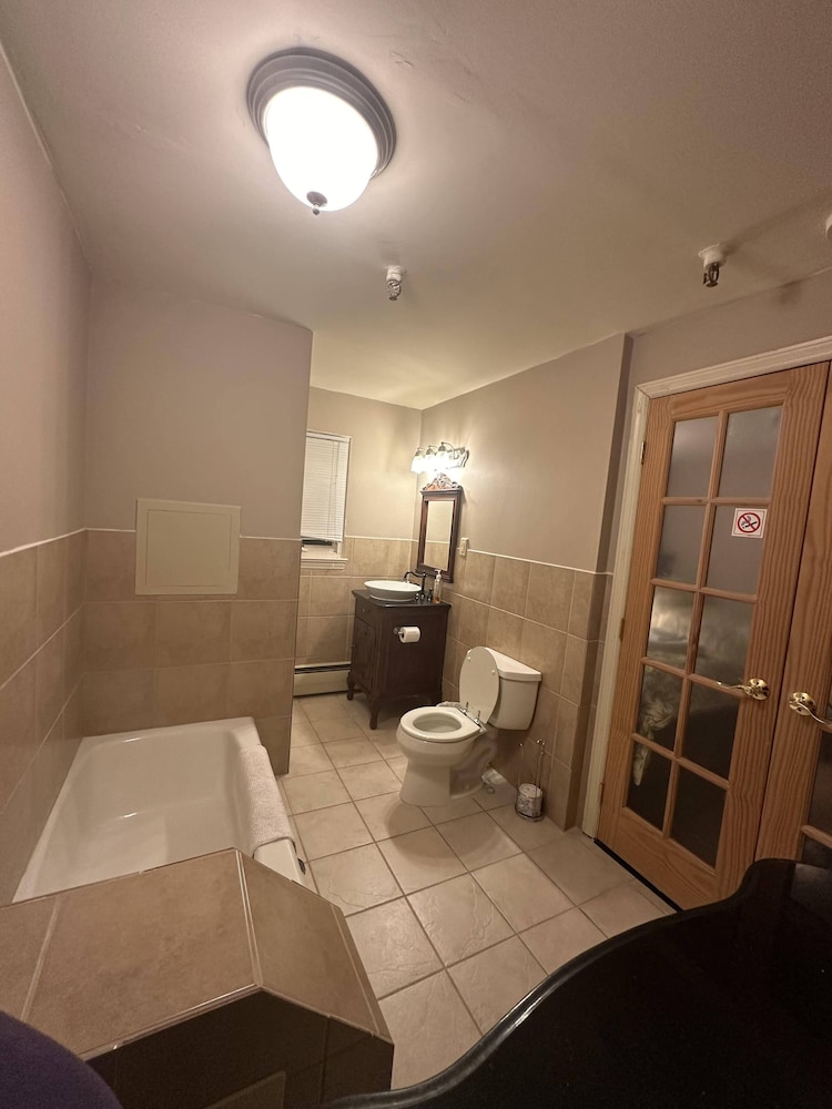 The Oaks B&B Hotel and Spiritual Center - photo 39