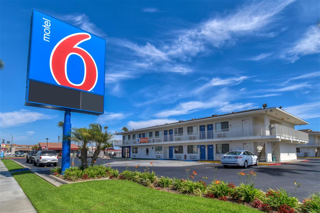 Motel 6 Stanton CA - featured photo