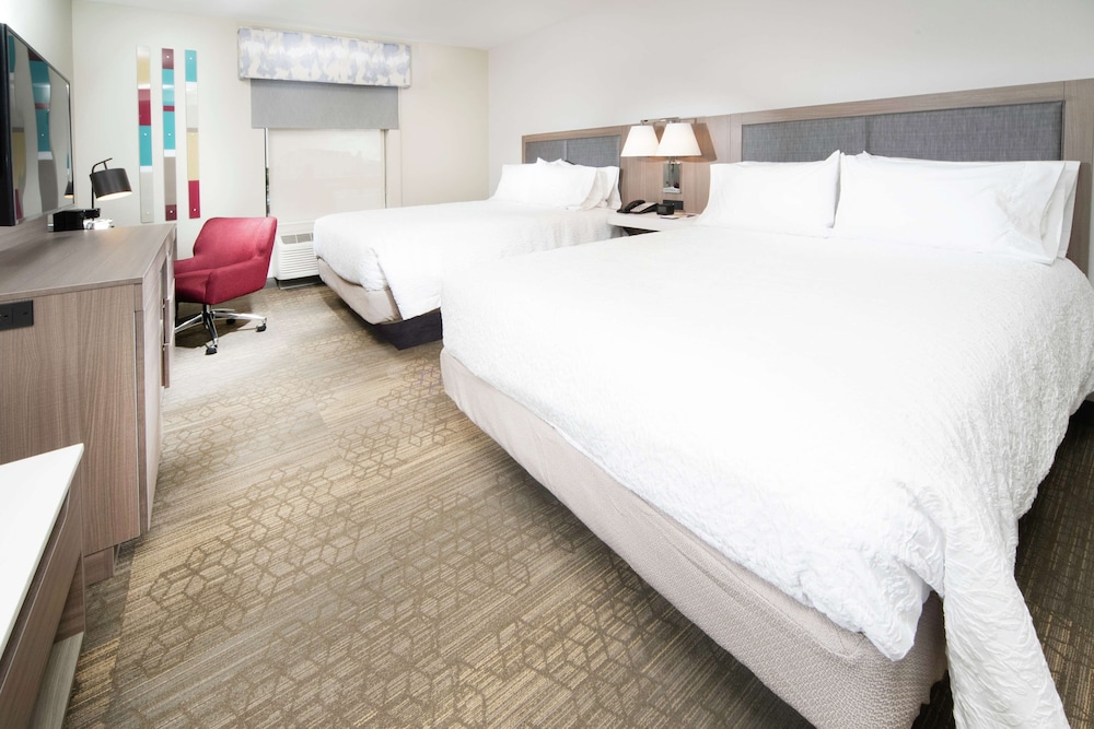 Hampton Inn & Suites Santa Maria - photo 9