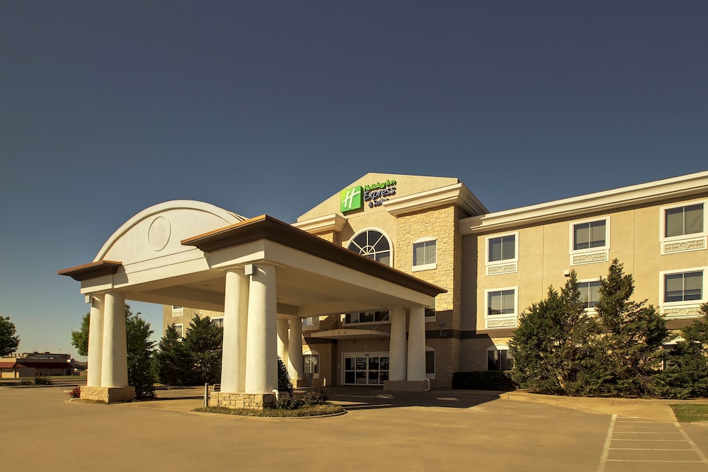 Holiday Inn Express Hotel & Suites Vernon College Area by IHG - photo 55