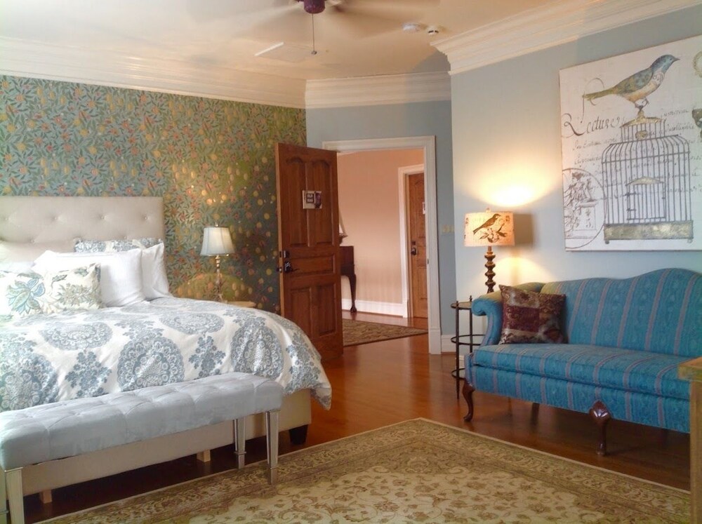 Skyline Vineyard Inn - photo 7