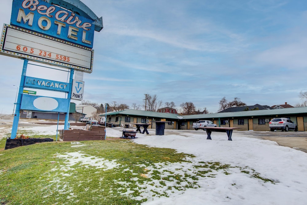 Bel Aire Motel Chamberlain Near Missouri River I 90 — hotel in Chamberlain