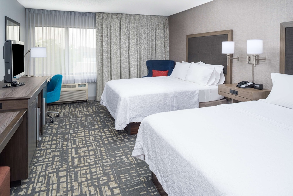 Hampton Inn North Sioux City - photo 6