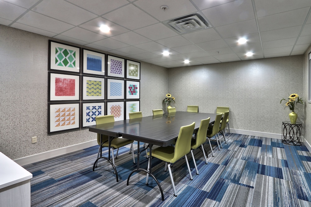 Holiday Inn Express Socorro by IHG - photo 47