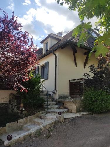 Au P'tit Versailles — hotel in Chatillon-Sur-Seine