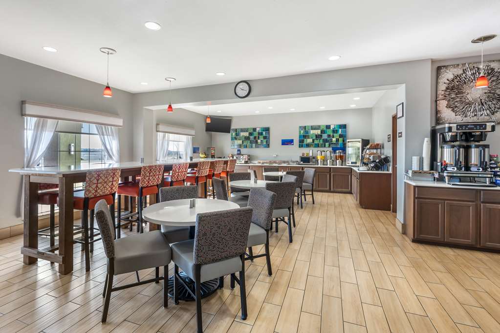 Best Western Club House Inn & Suites - photo 53