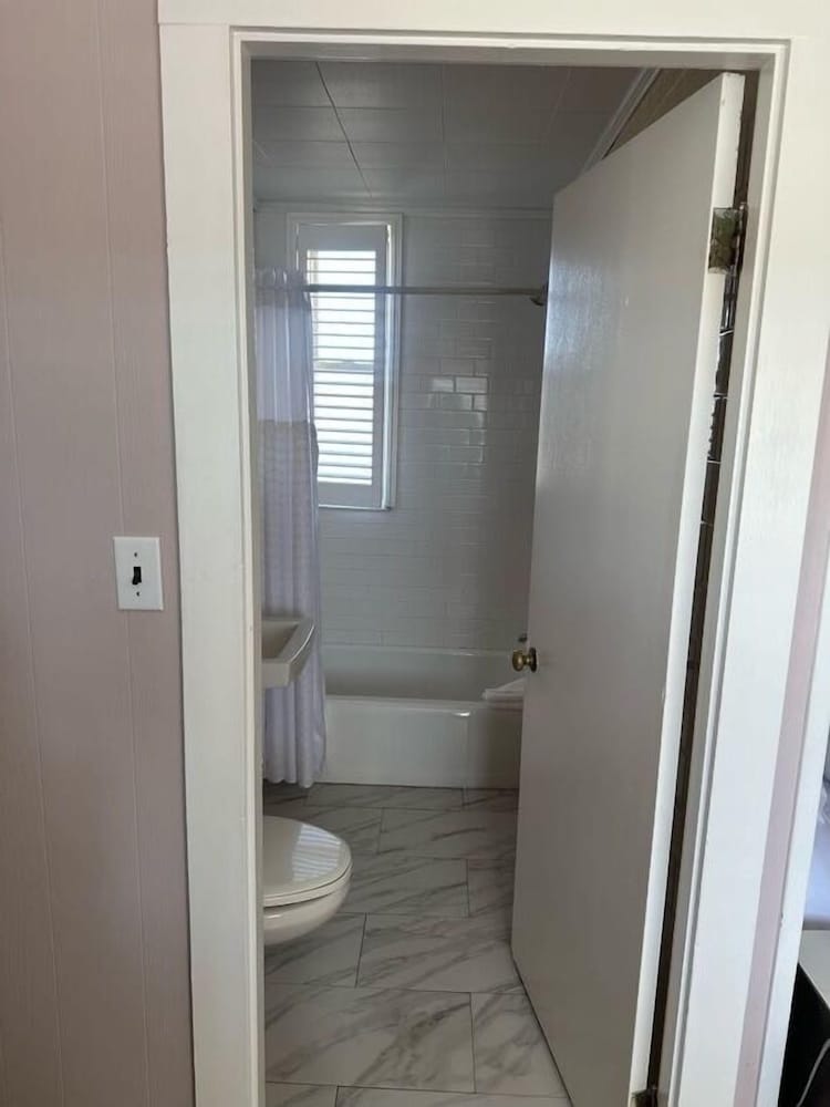 Vineyard Harbor Motel Private Beach - photo 288