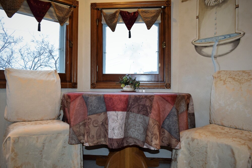 Franklin Street Inn LLC - photo 22