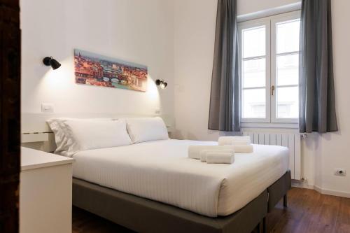 Santa Croce Elegant Apartment — 4-Star Luxury Hotel in Florence, Italy