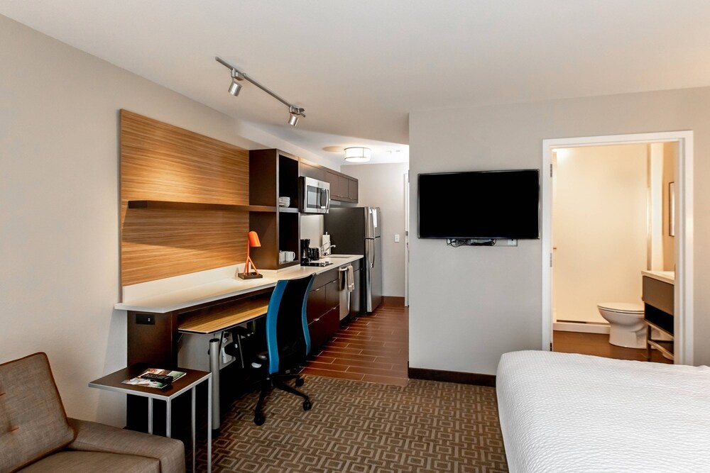 TownePlace Suites by Marriott Louisville Airport - photo 9