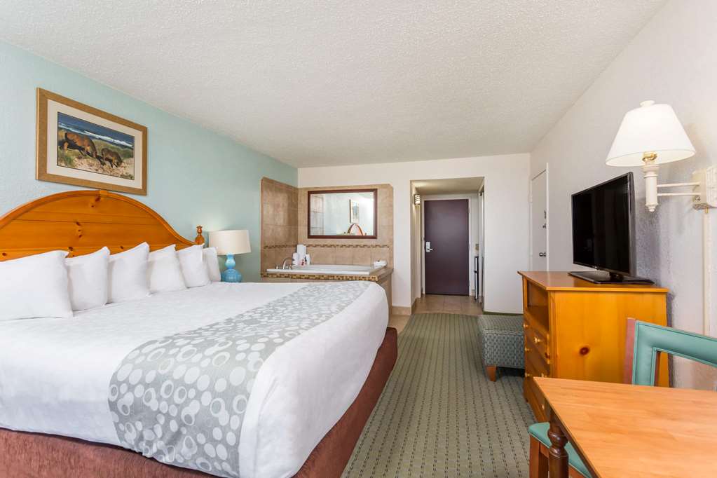Ramada Plaza by Wyndham Nags Head Oceanfront - photo 14