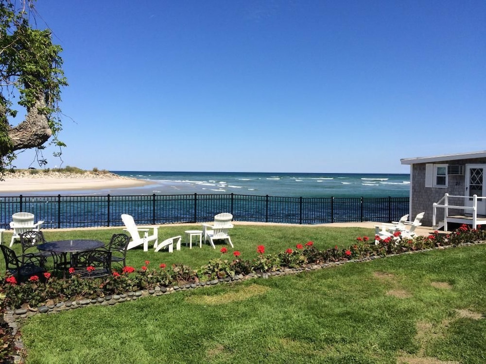 Marginal Way House Hotel - photo 56
