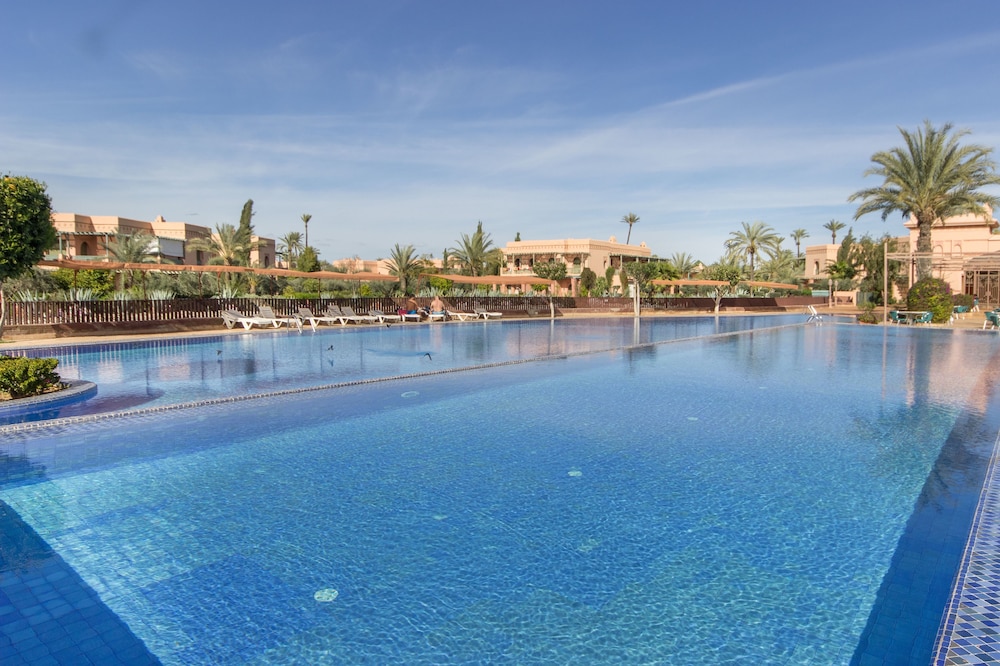 Comfortable Apartment in Marrakech with Shared Pool 124 sqm — 4-Star Luxury Hotel in Marrakesh, Morocco