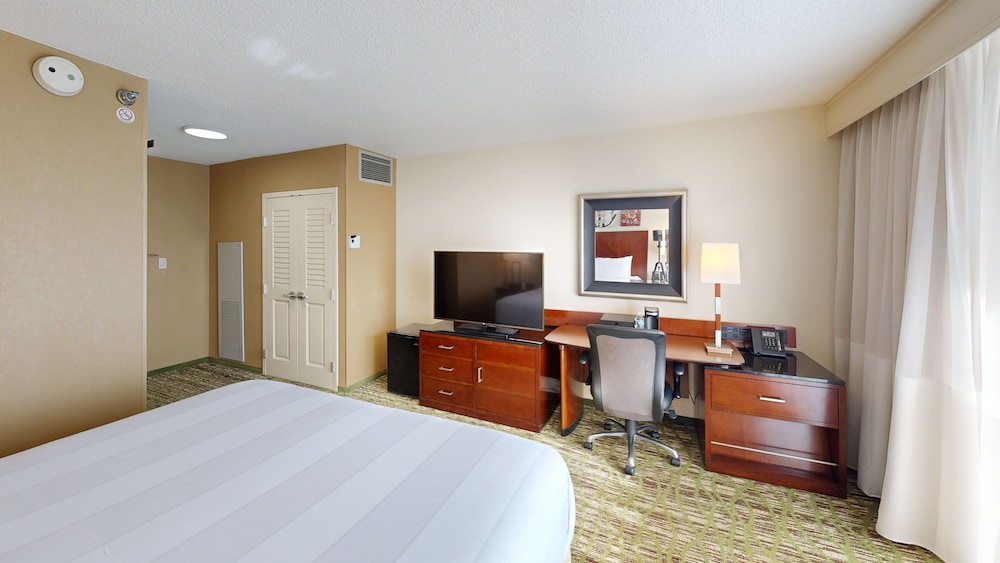 Marriott Chicago O'Hare - photo 19
