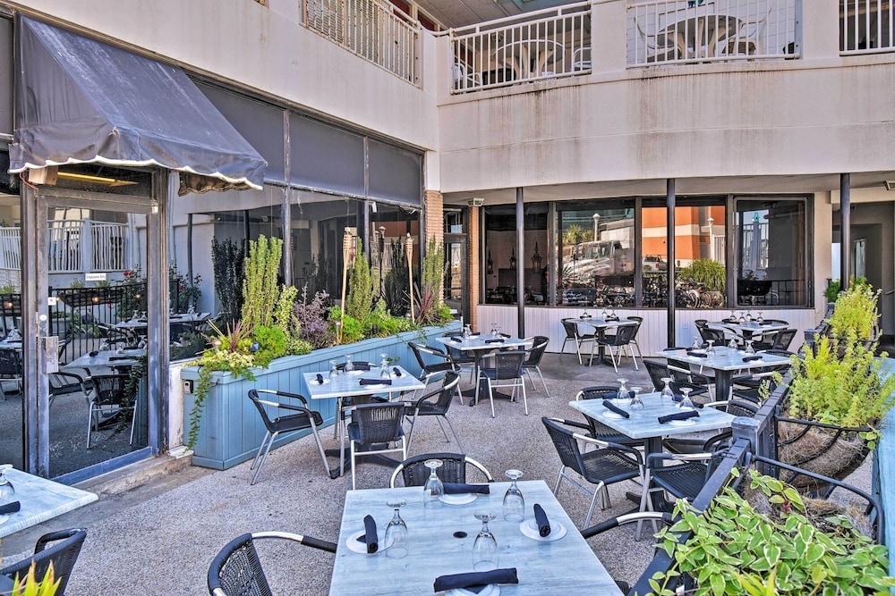 Oceanfront Resort Studio on Virginia Beach - photo 14