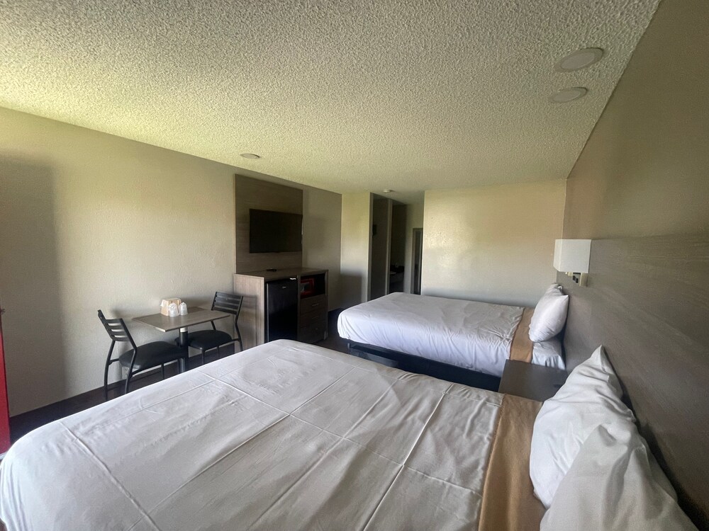 SimpleStay Suites Downtown San Bernardino - photo 8