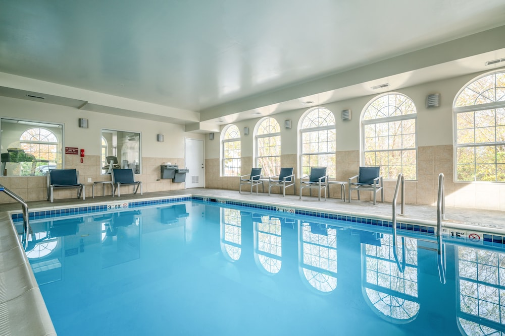 Holiday Inn Express Prince Frederick by IHG - photo 14