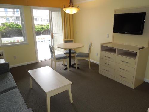 Royal Atlantic Beach Resort - featured photo