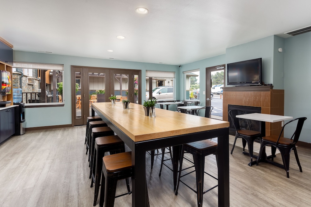 The Coho Oceanfront Lodge - photo 55