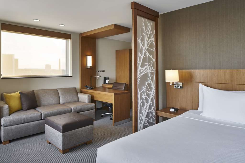 Hyatt Place Wilmington Riverfront - photo 14