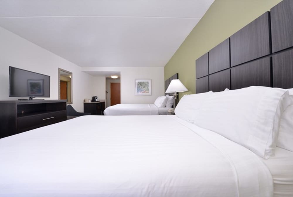 Holiday Inn Express Hotel & Suites Mooresville Lake Norman an IHG Hotel - photo 4