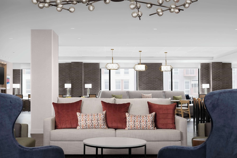 Home2 Suites By Hilton Falls Church - photo 4