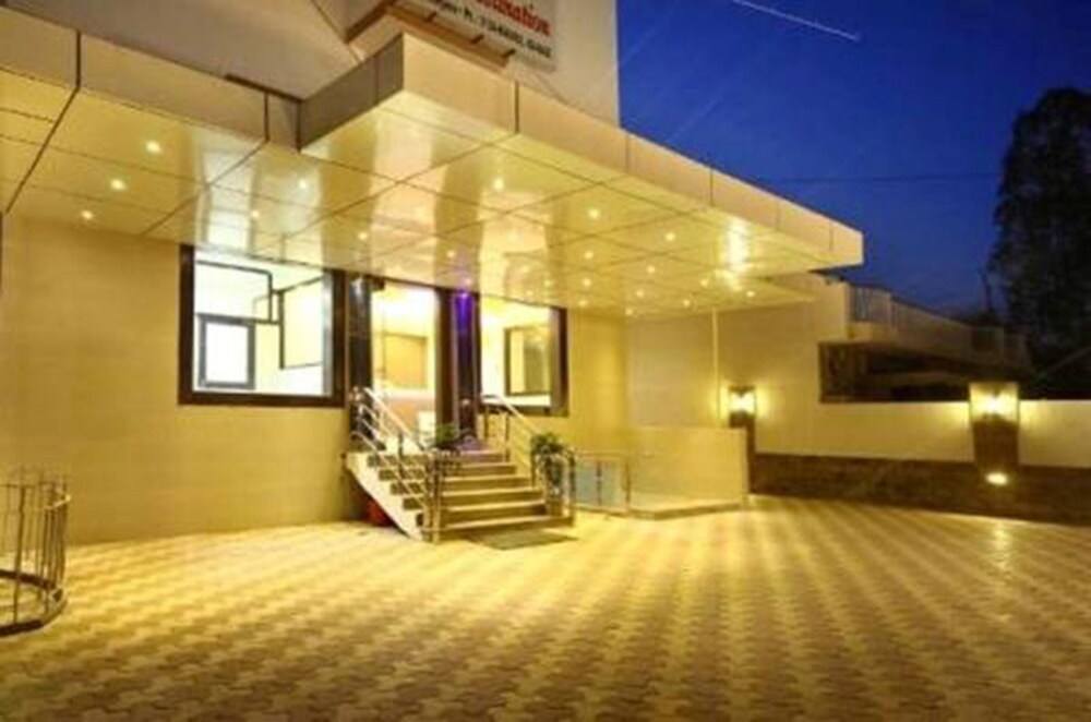 Hotel Viva Destination - last minute hotel in Gurgaon