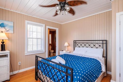 Coastal Breeze by Oak Island Accommodations - photo 11
