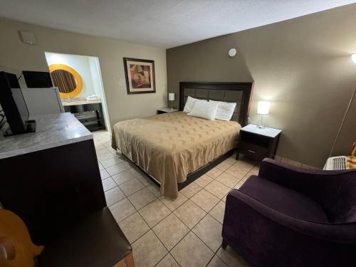 River Palm Hotel - photo 14
