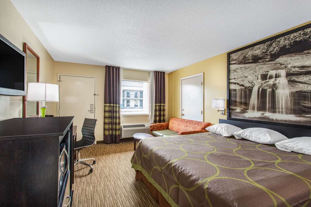 Super 8 by Wyndham Florence - photo 8