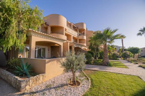 Quinta da Boa Nova Cheerful and spacious 2 bedroom duplex — 4-Star Luxury Hotel in Estombar, Portugal