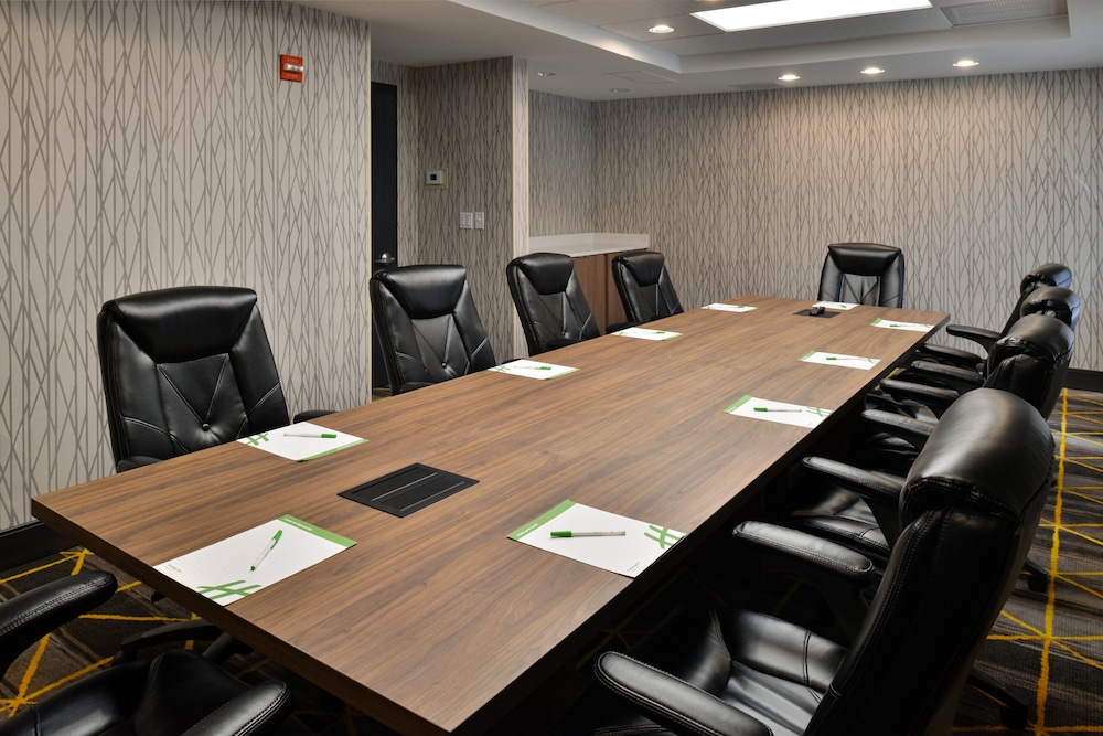 Holiday Inn Hotel & Suites Overland Park Convention Center - photo 66
