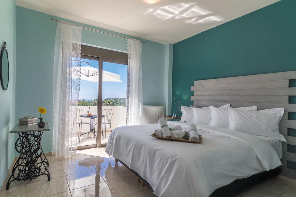 Villa Iasmi — 4-Star Luxury Hotel in Chania, Greece