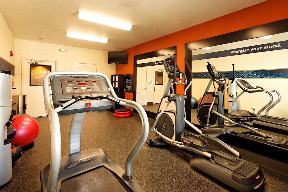 Hampton Inn Montrose - photo 33