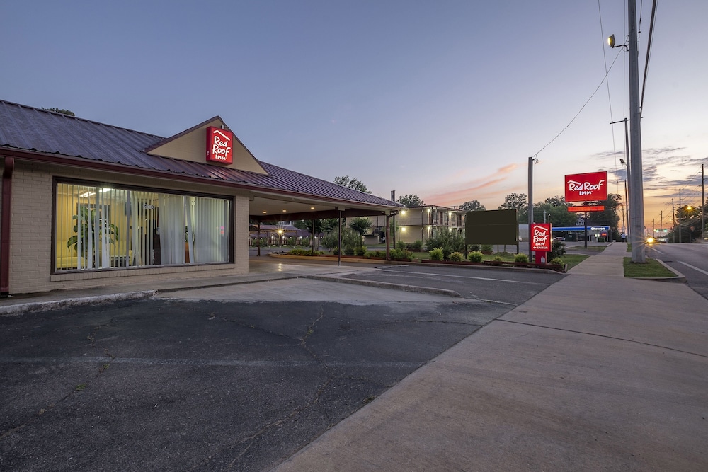 Red Roof Inn Starkville University - photo 29