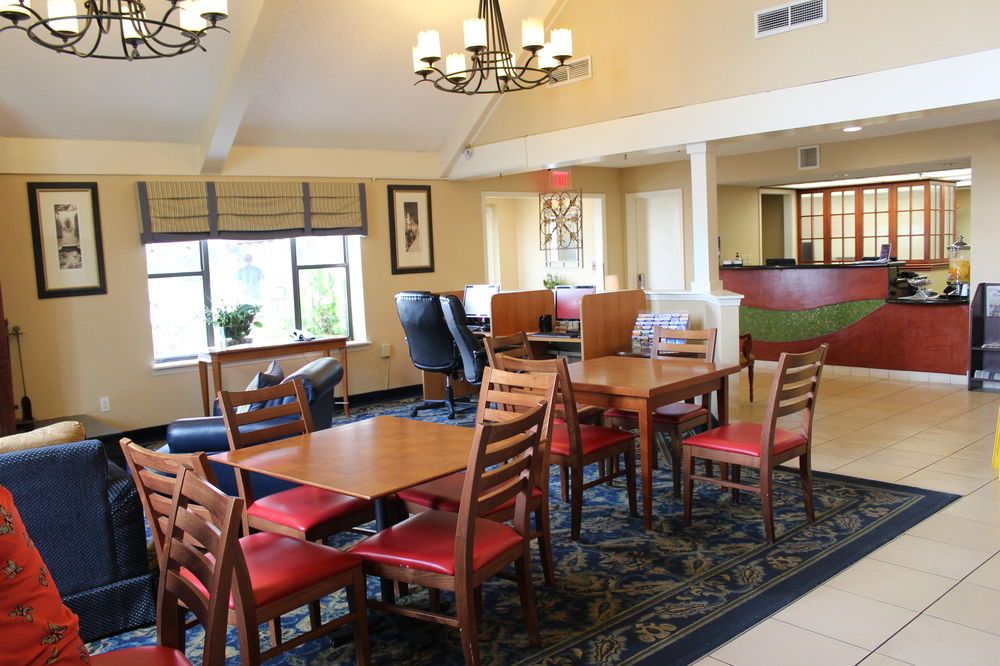Doral Inn & Suites Miami Airport West - photo 17