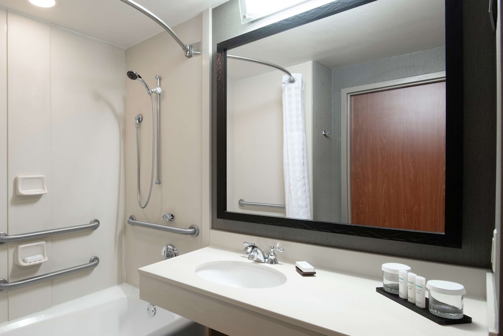 Embassy Suites Northwest Arkansas Hotel Spa & Convention - photo 36