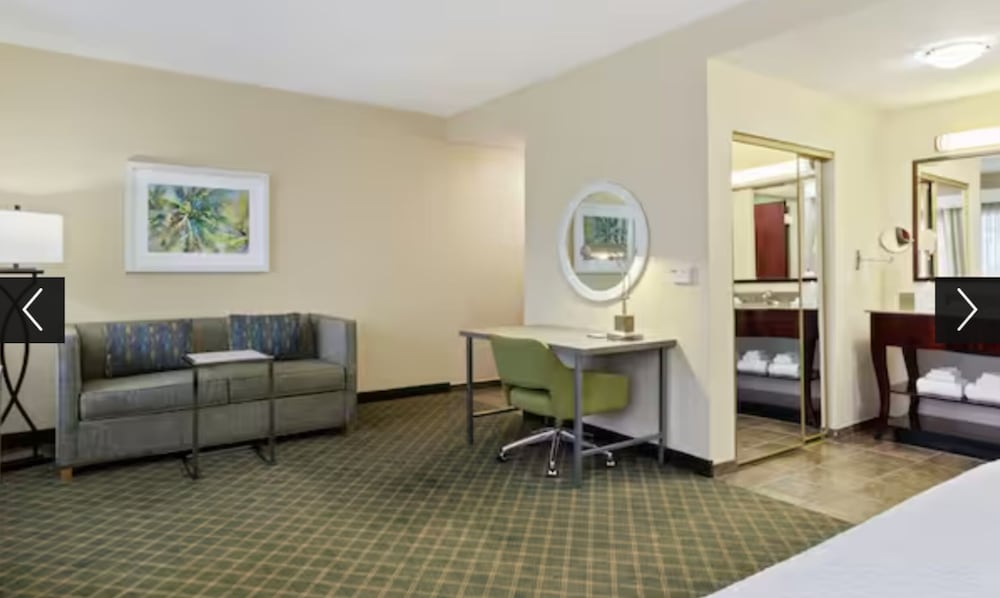 Hampton Inn West Palm Beach Lake Worth Turnpike - photo 17