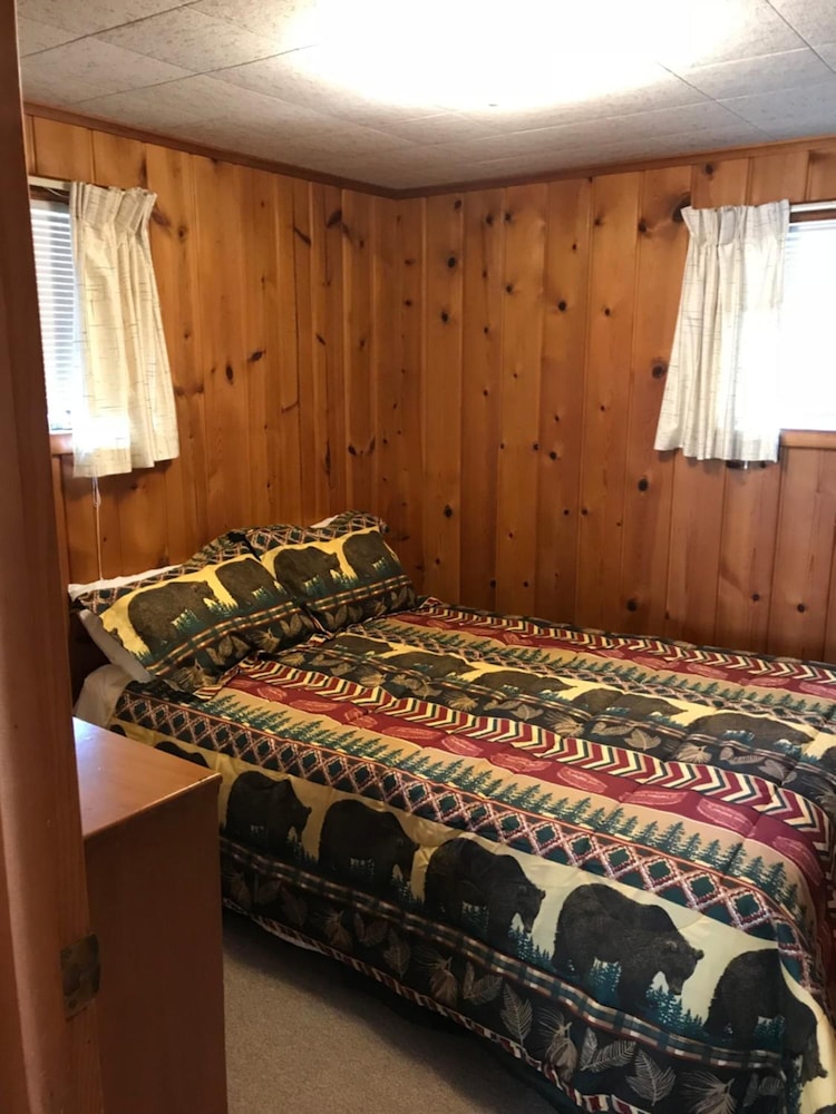 Chapel Hill Motel - photo 9