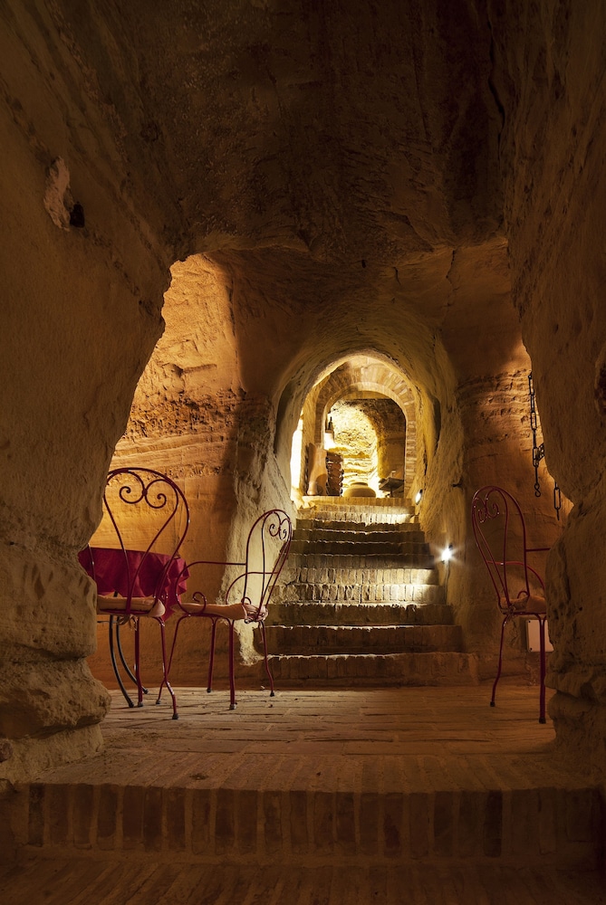 Hotel La Luma - carbon neutral hotel in Montecosaro